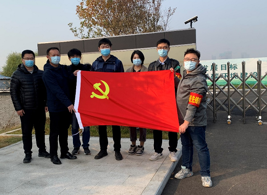 党旗引领肩负使命 初寒保供冲锋在先——金茂智慧能源青岛公司党支部开展供暖一线保障工作